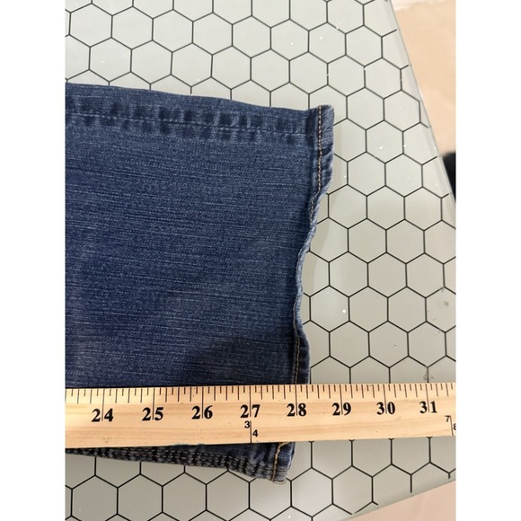 NY & C‎ WOMENS JEANS SIZE 10 PETITE CURVY BOOTCUT MEDIUM WASH DENIM LOW RISE - Picture 7 of 9